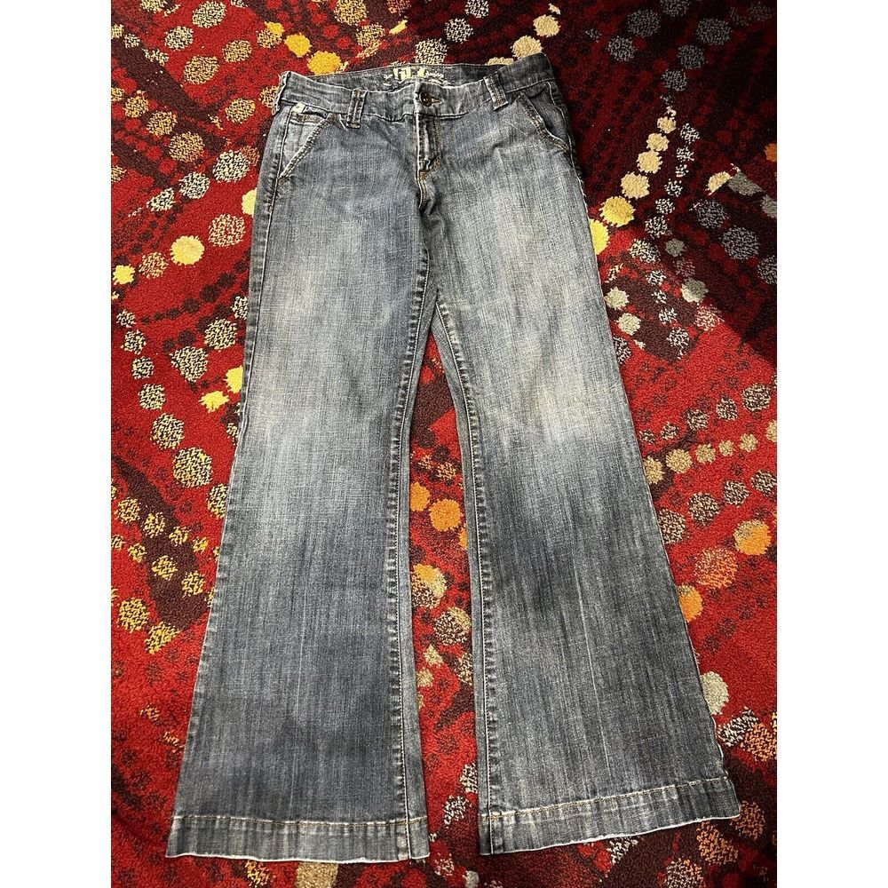 Los Angeles LIT Women's 30 Regular  Dark Wash Flare‎ Denim Jeans